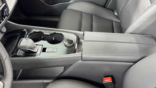 New 2026 Nissan Rogue SV AWD/4WD image 34