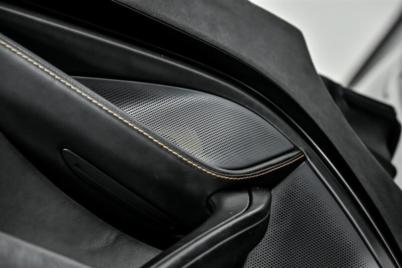 Used 2020 McLaren 720S Spider RWD image 21
