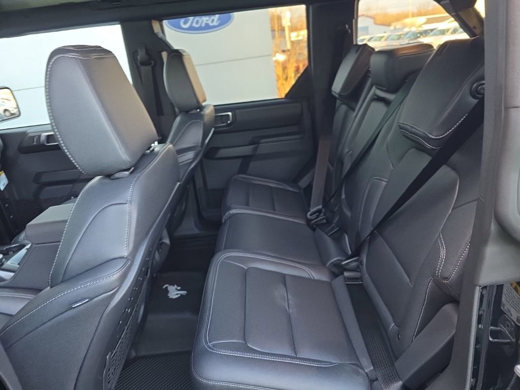 New 2025 Ford Bronco Badlands image 27
