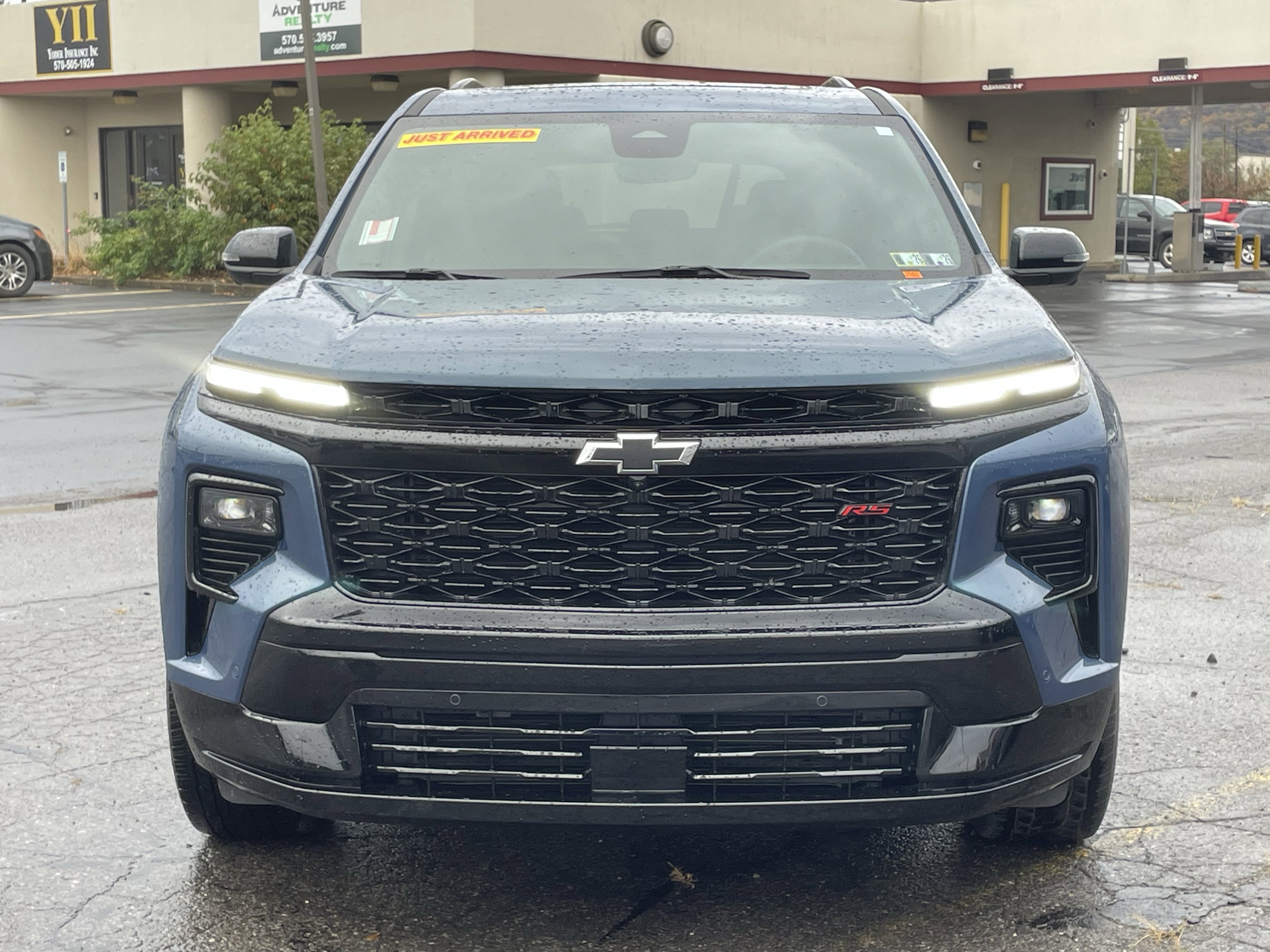 Used 2024 Chevrolet Traverse RS w/ LPO, Floor Liner Package image 9