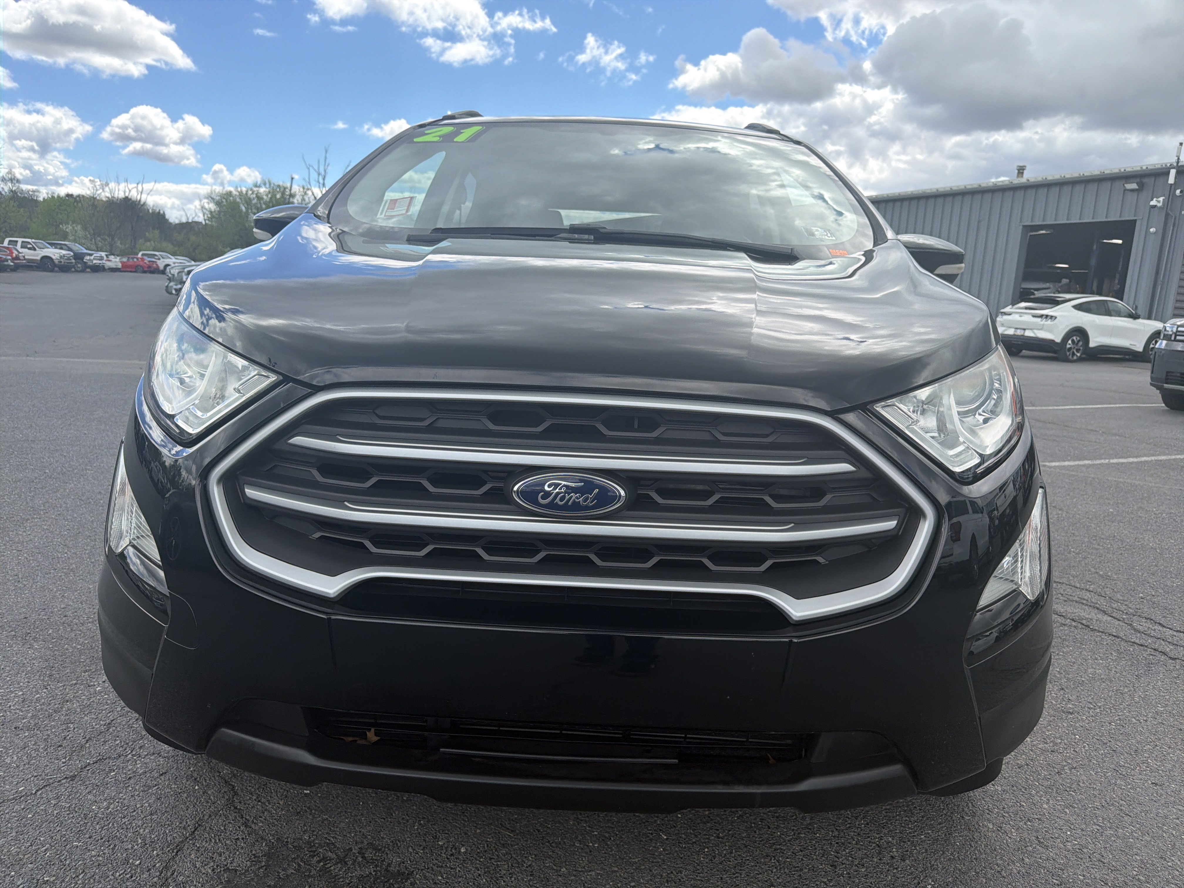 Used 2021 Ford EcoSport SE w/ SE Convenience Package image 9