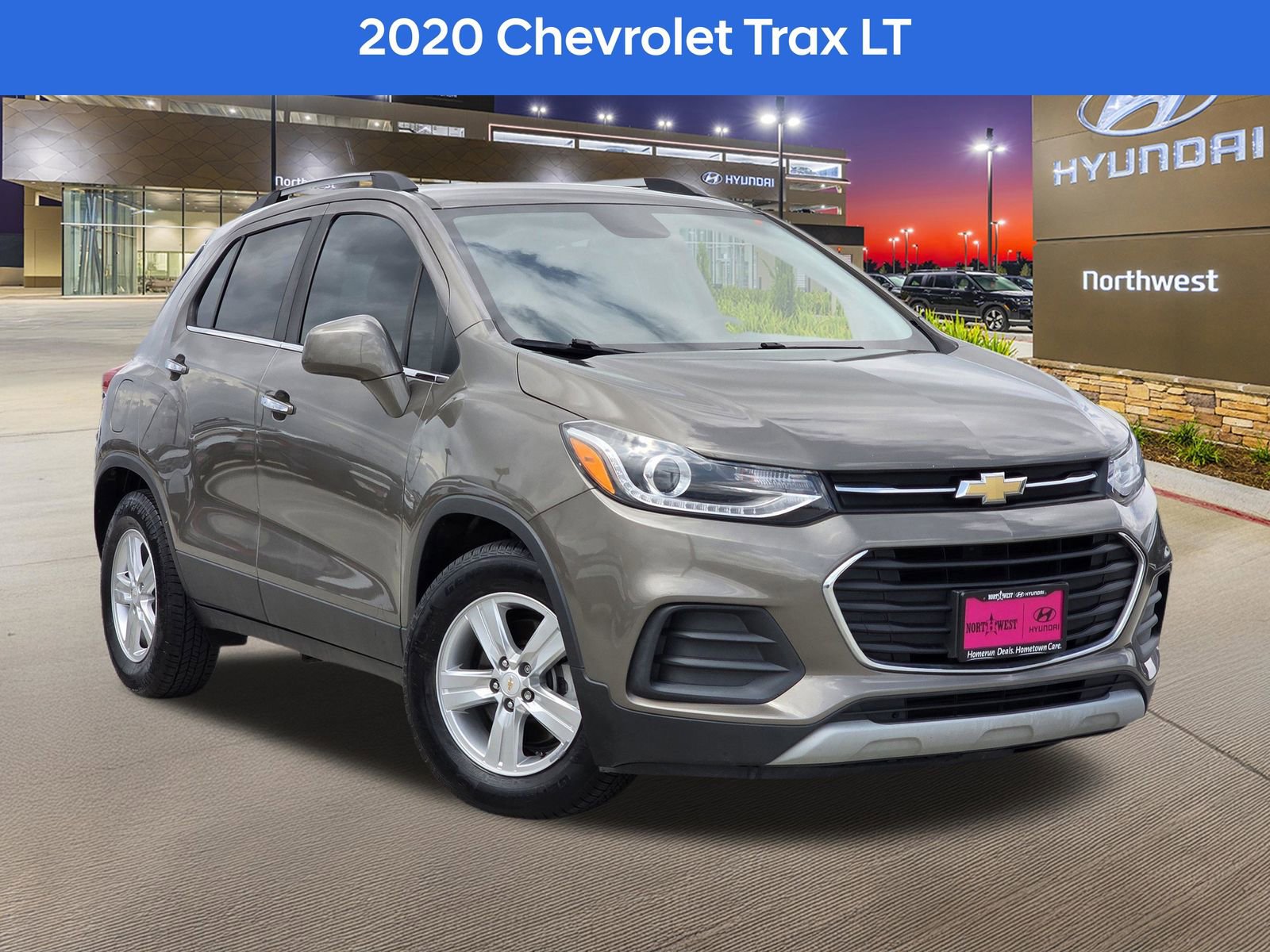 Used 2020 Chevrolet Trax LT w/ Driver Confidence Package image 1