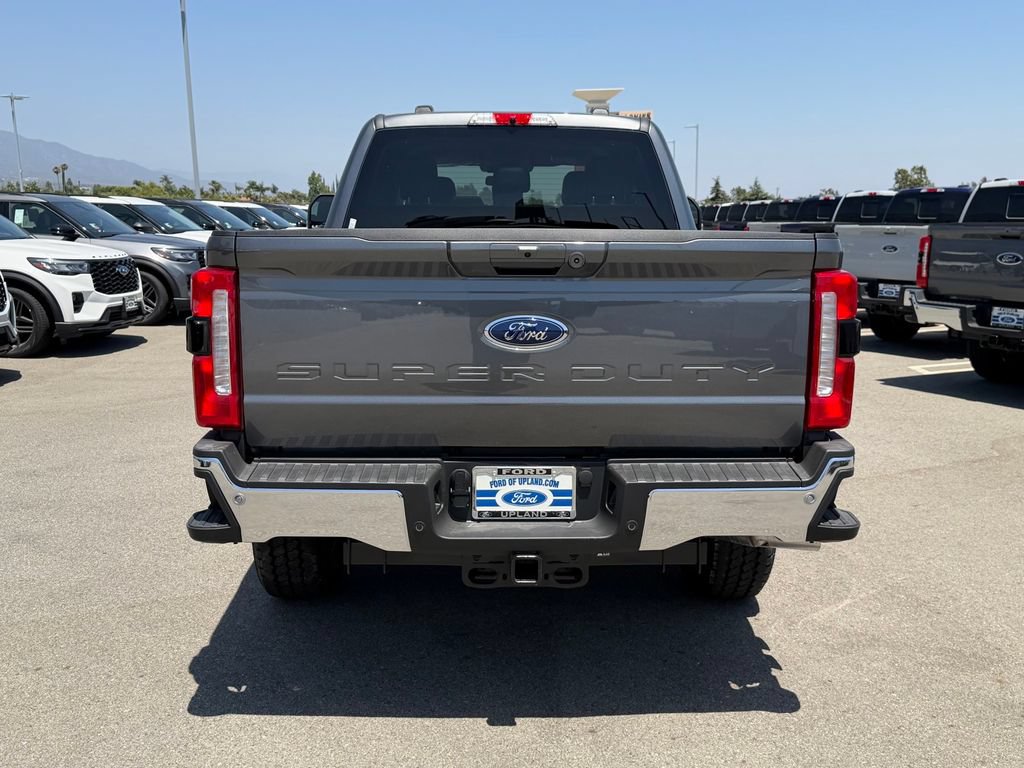 New 2026 Ford F350 Lariat w/ FX4 Off-Road Package AWD/4WD image 6