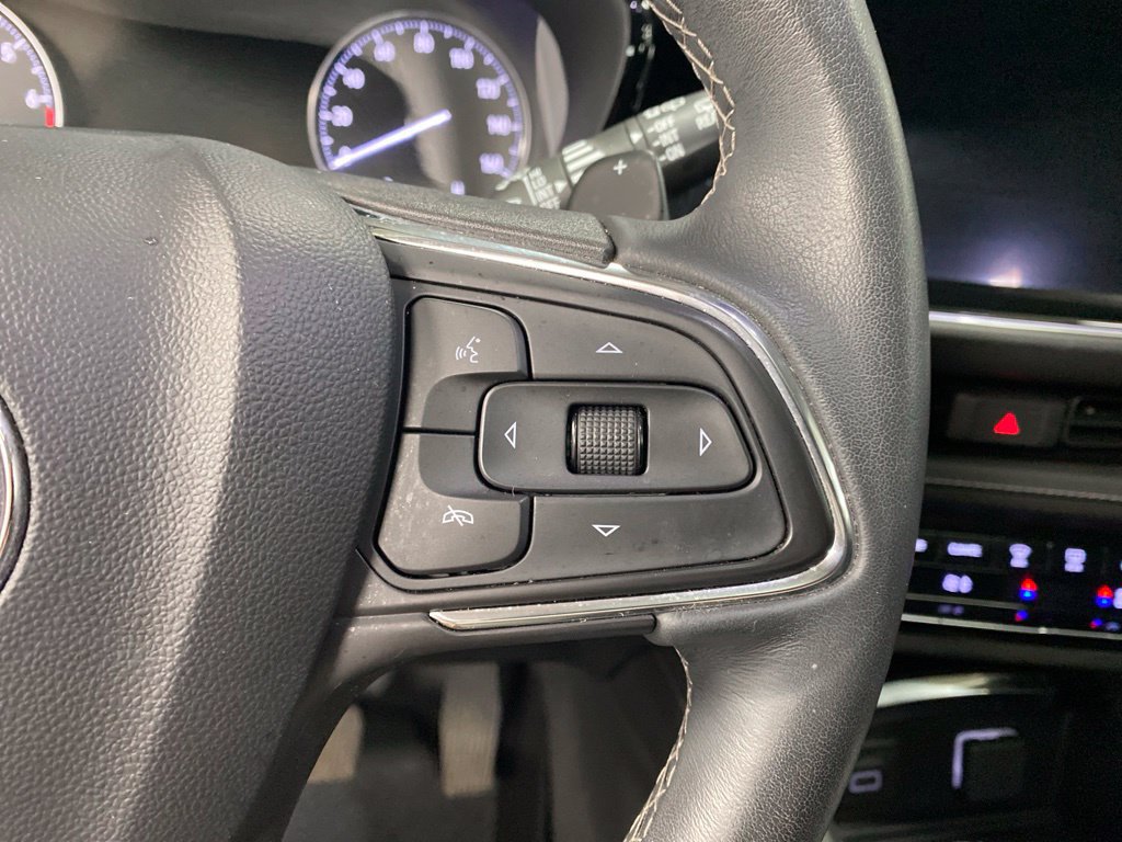 Used 2023 Buick Envision Avenir AWD/4WD image 34