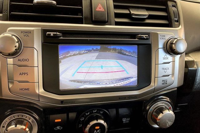 Used 2018 Toyota 4Runner TRD Off-Road w/ Convenience Package AWD/4WD image 24