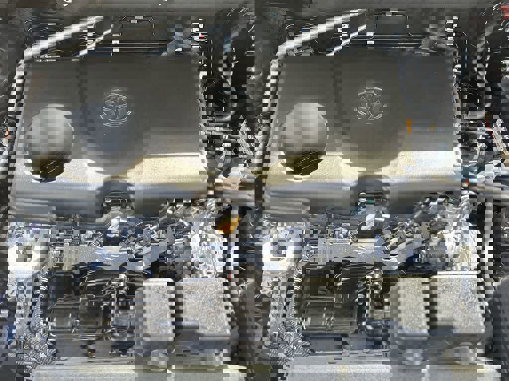 Used 2023 Toyota RAV4 LE FWD image 12