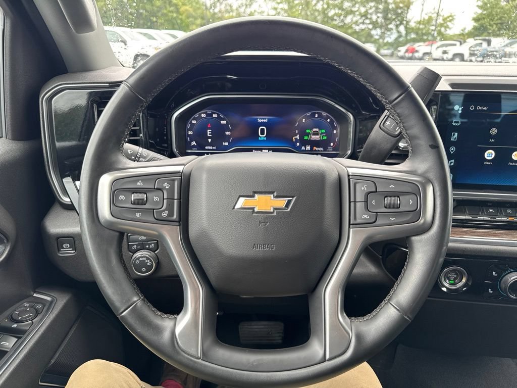 Used 2024 Chevrolet Silverado 1500 LT AWD/4WD image 19