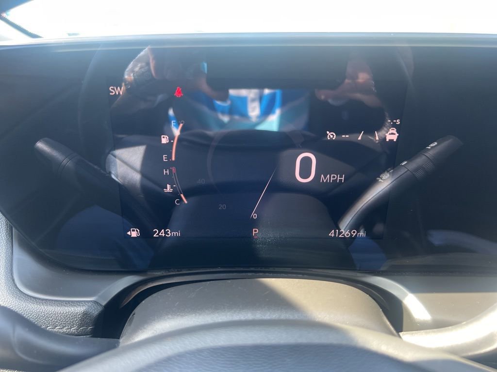 Used 2024 Buick Encore GX Sport Touring image 38