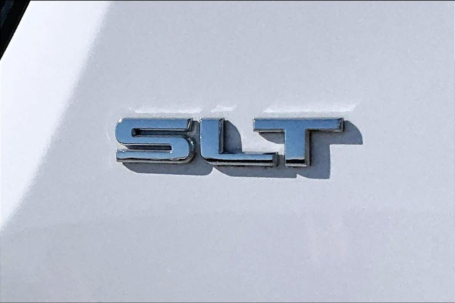 Used 2017 GMC Terrain SLT w/ Driver Alert Package I FWD image 28