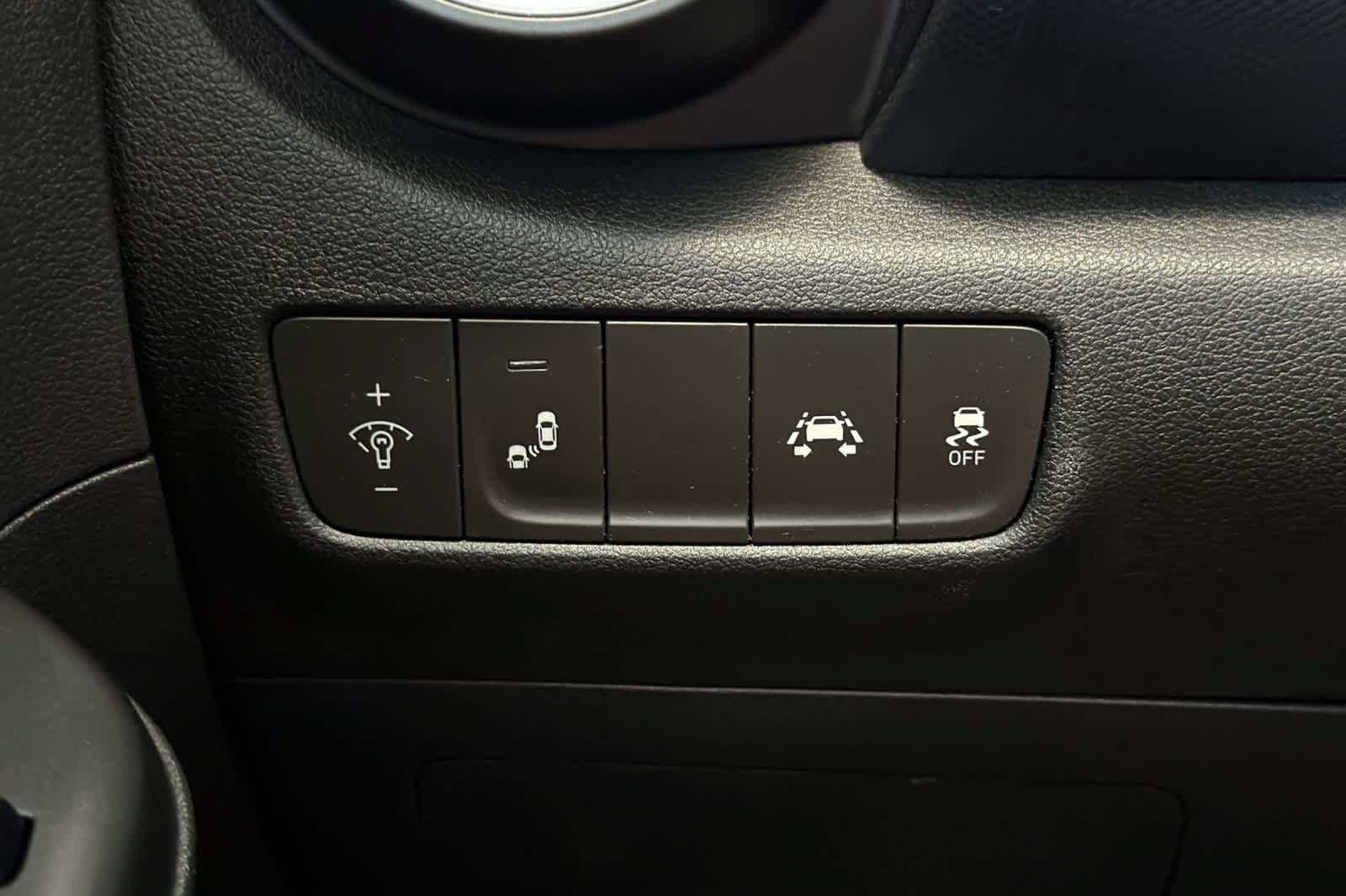 Used 2019 Hyundai Kona SEL FWD image 29