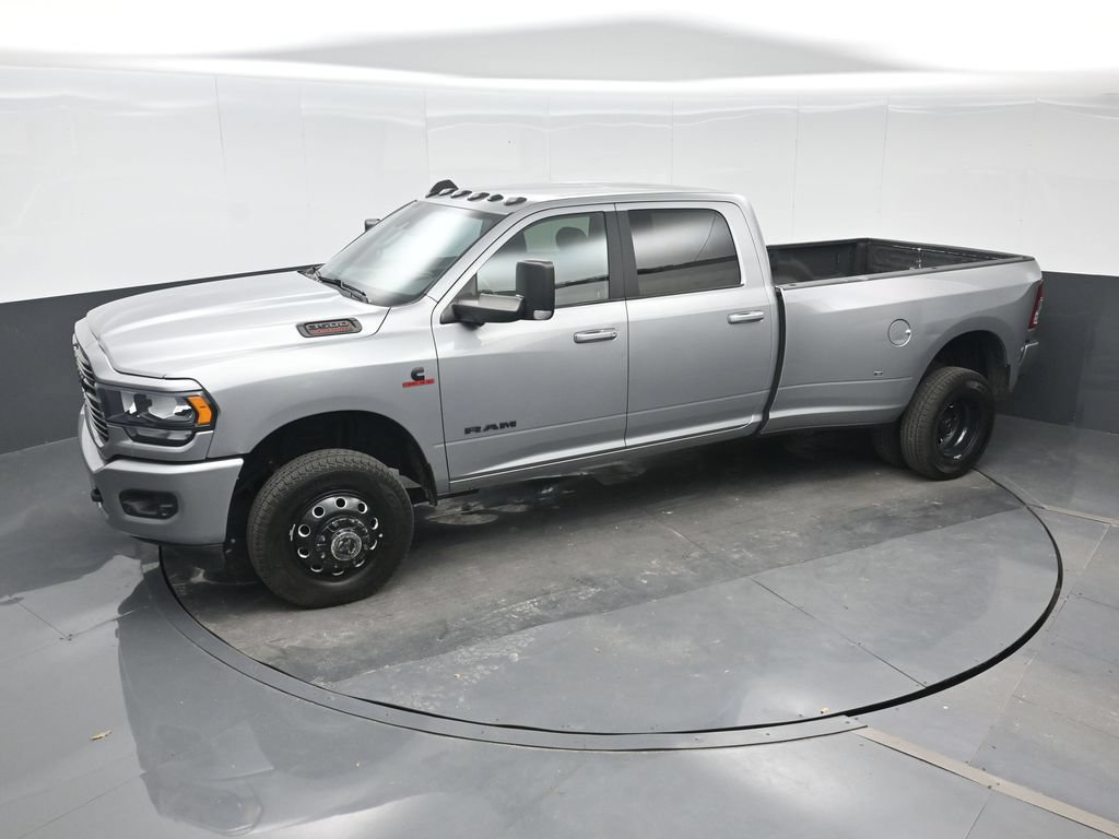 Used 2021 RAM 3500 Big Horn w/ Night Edition AWD/4WD image 17