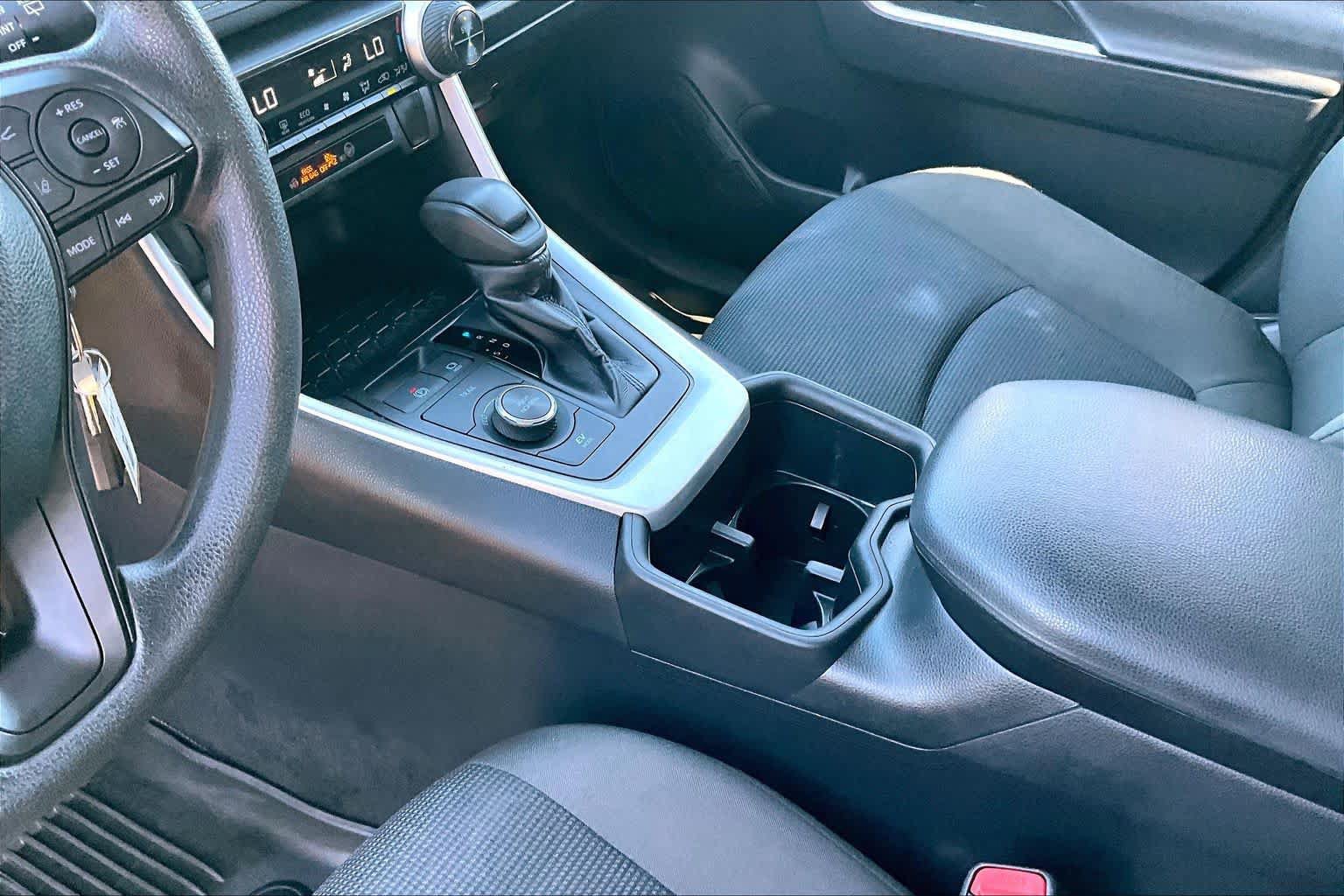 Certified 2024 Toyota RAV4 LE AWD/4WD image 16