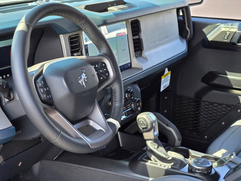 Used 2024 Ford Bronco Outer Banks image 22