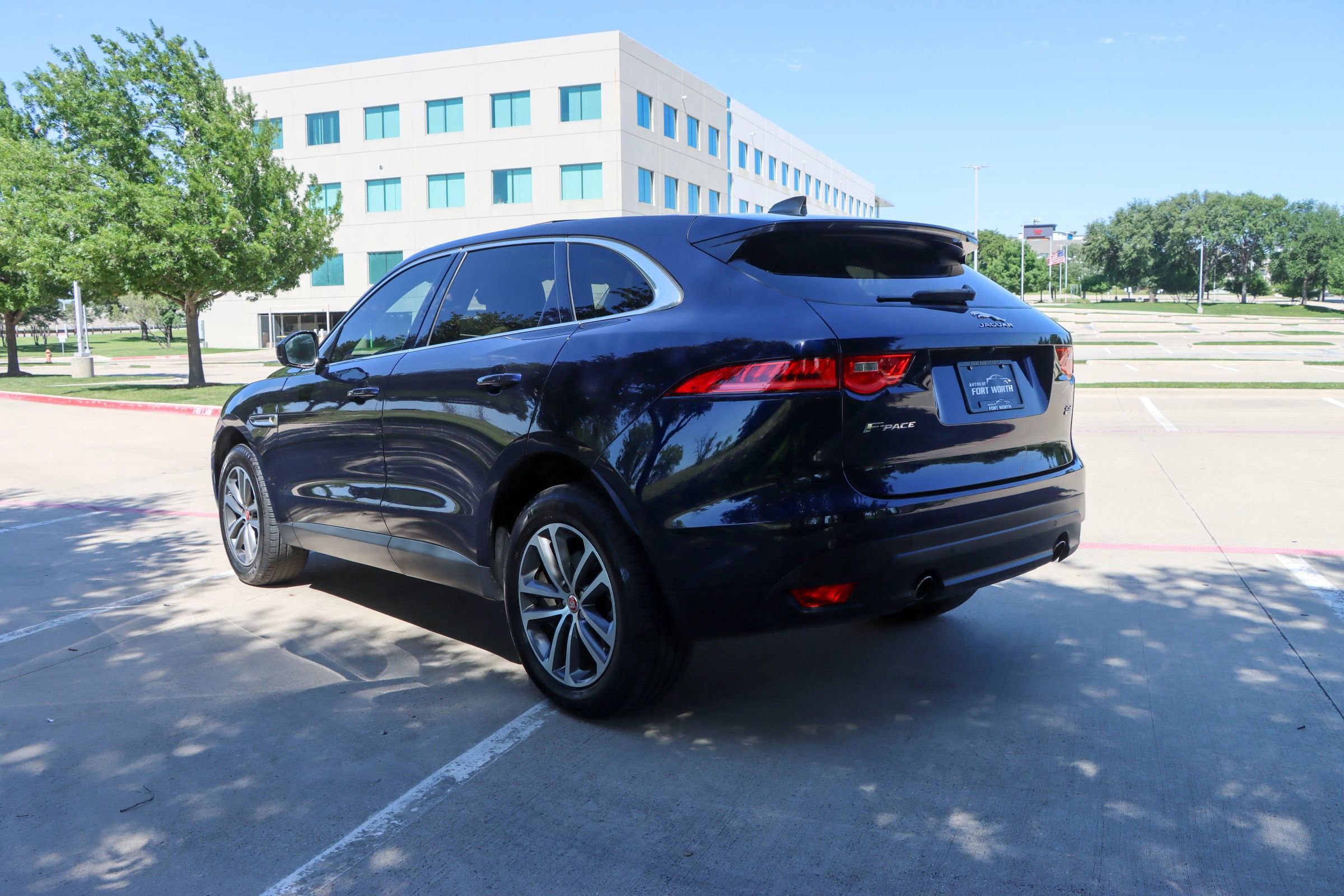 Used 2020 Jaguar F-PACE Premium AWD/4WD image 5