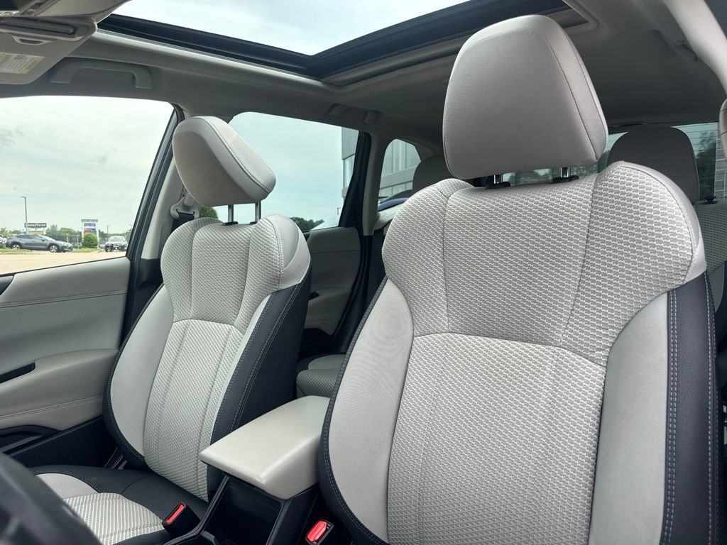 Used 2023 Subaru Forester Premium AWD/4WD image 15
