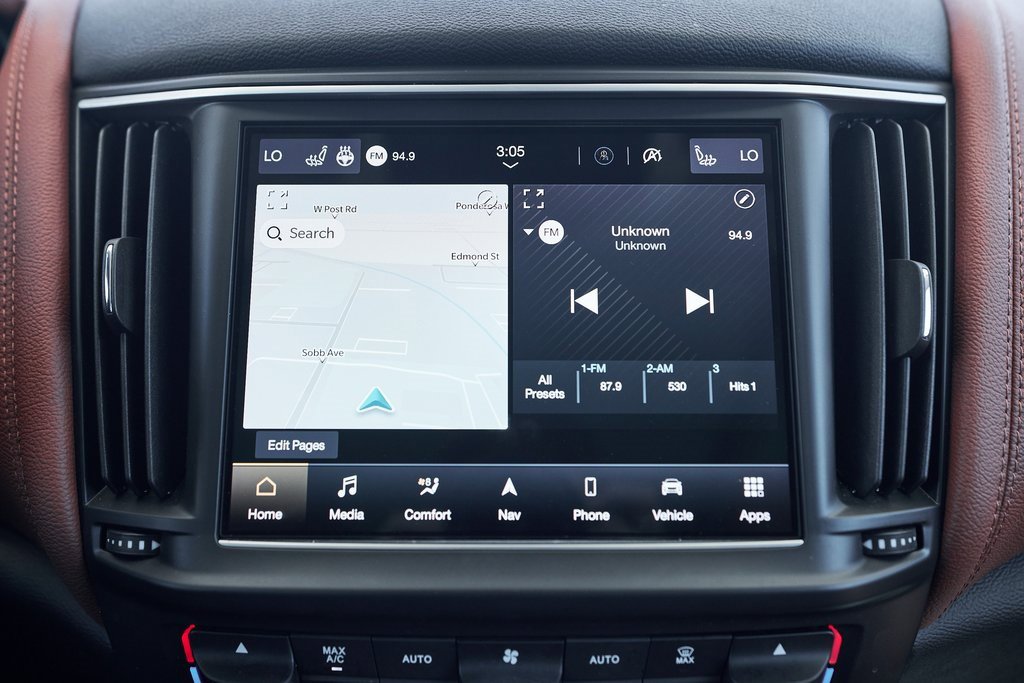 Used 2022 Maserati Levante GT image 48