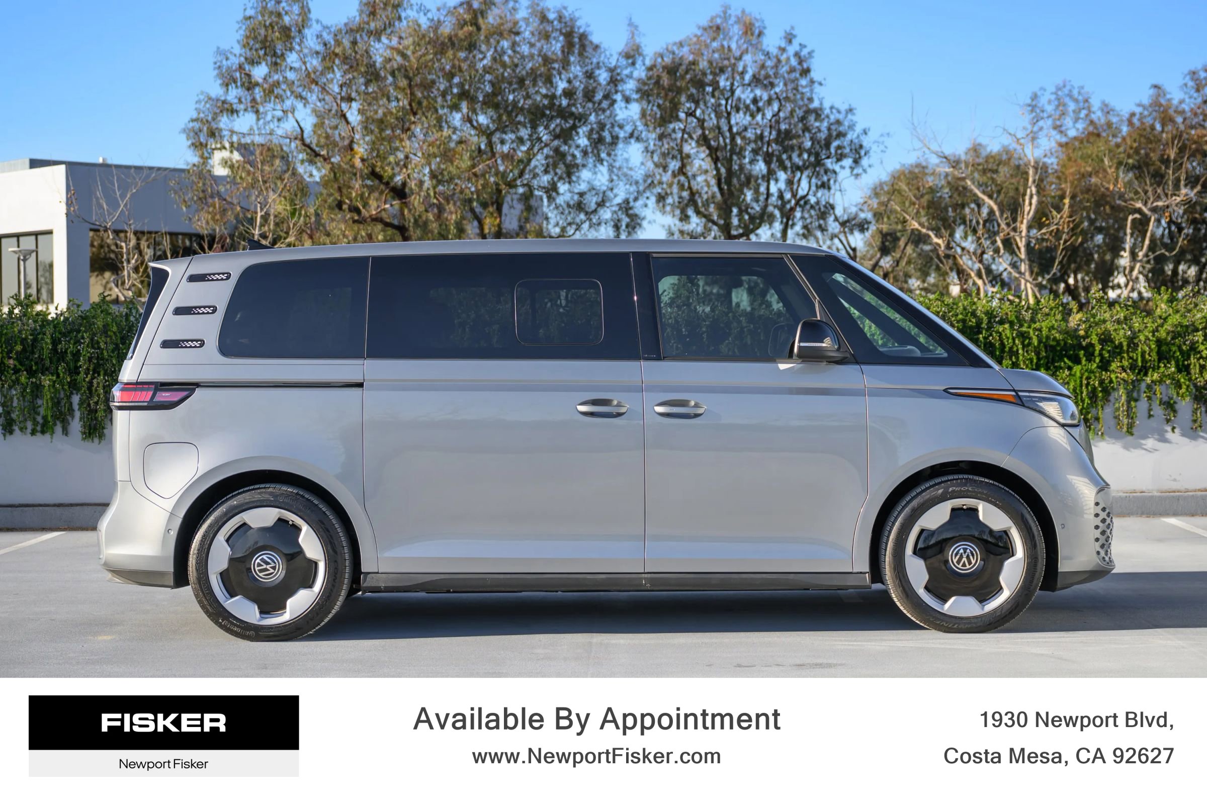 Used 2025 Volkswagen ID. Buzz Pro S image 4