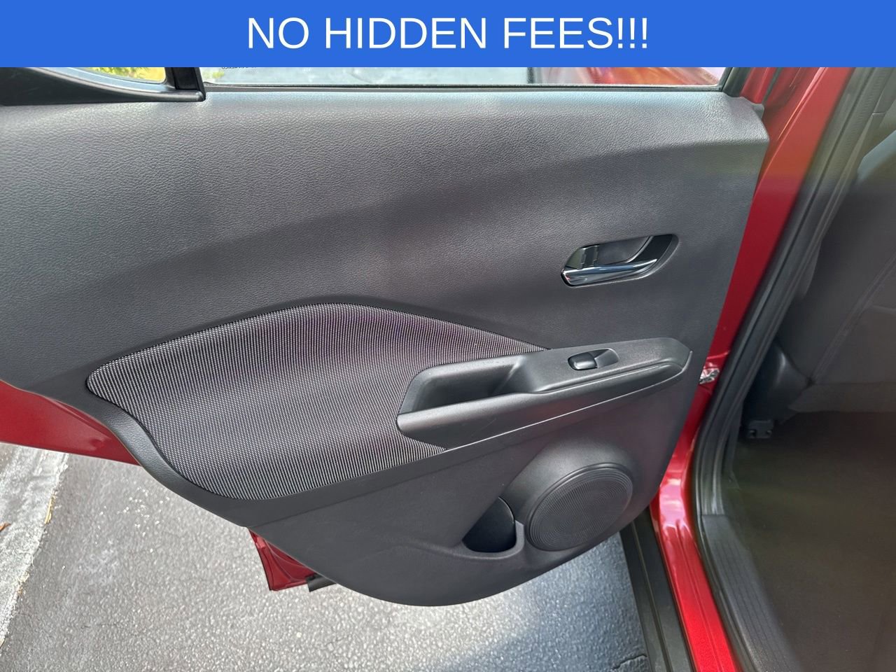 Used 2018 Nissan Kicks SV FWD image 27