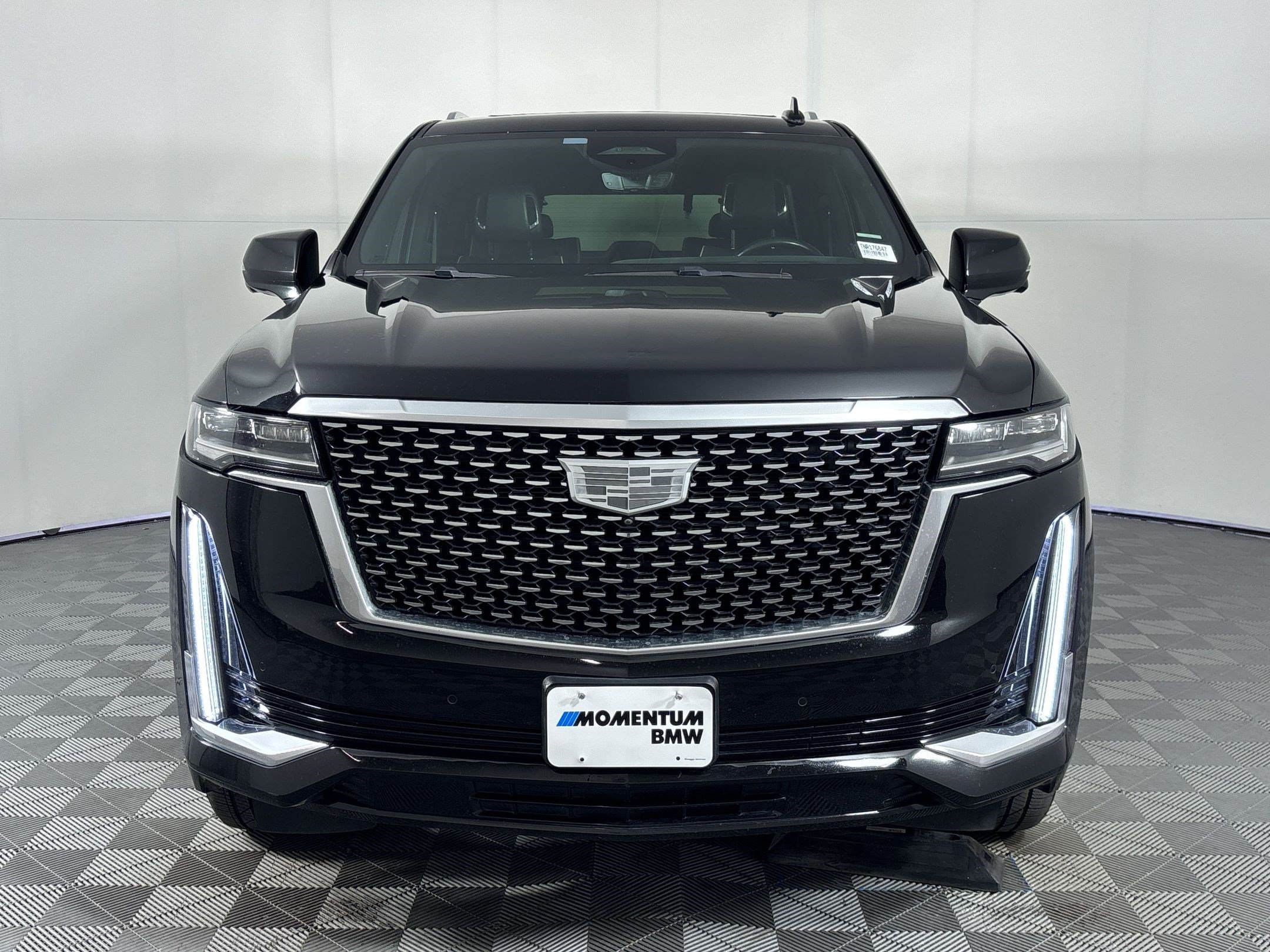 Used 2022 Cadillac Escalade Premium Luxury w/ Performance Package AWD/4WD image 6