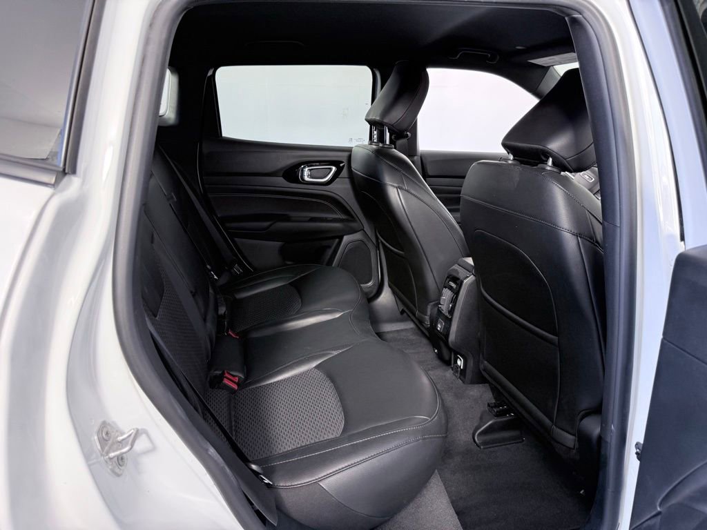 Used 2022 Jeep Compass Altitude image 23