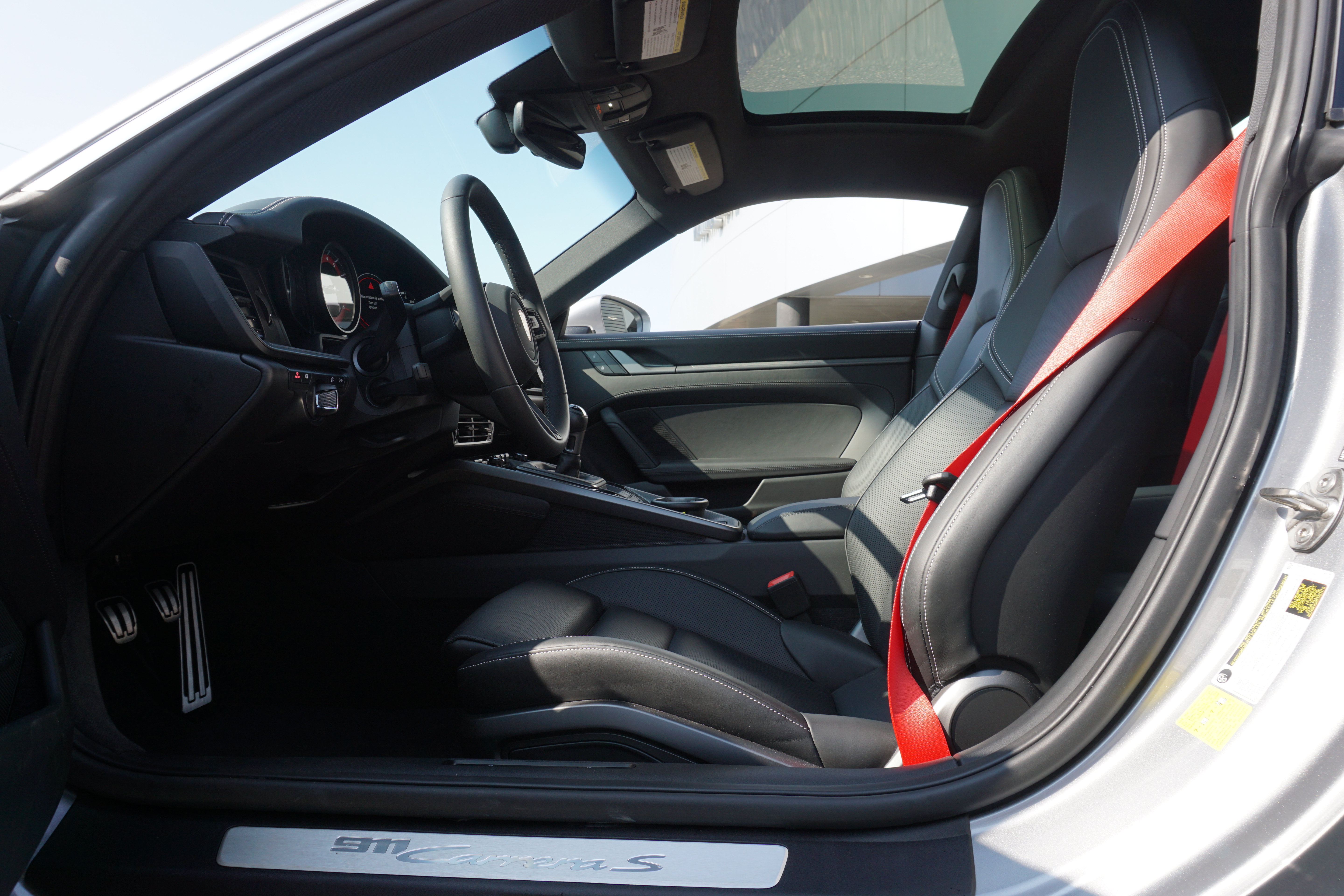 Certified 2022 Porsche 911 Carrera S RWD image 5