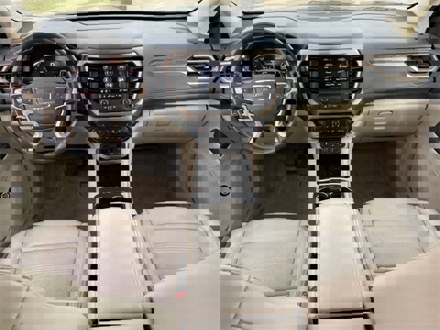 Used 2023 GMC Acadia Denali image 9