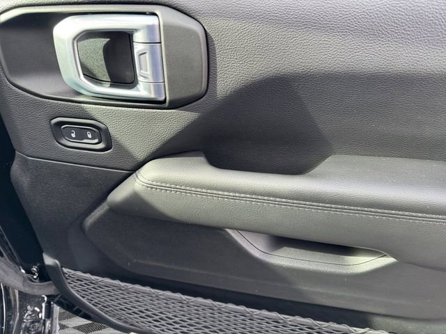 Certified 2021 Jeep Wrangler Unlimited Sahara image 13