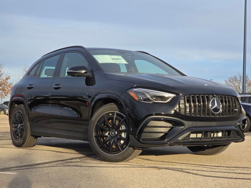 New 2026 Mercedes-Benz GLA 35 AMG 4MATIC image 1