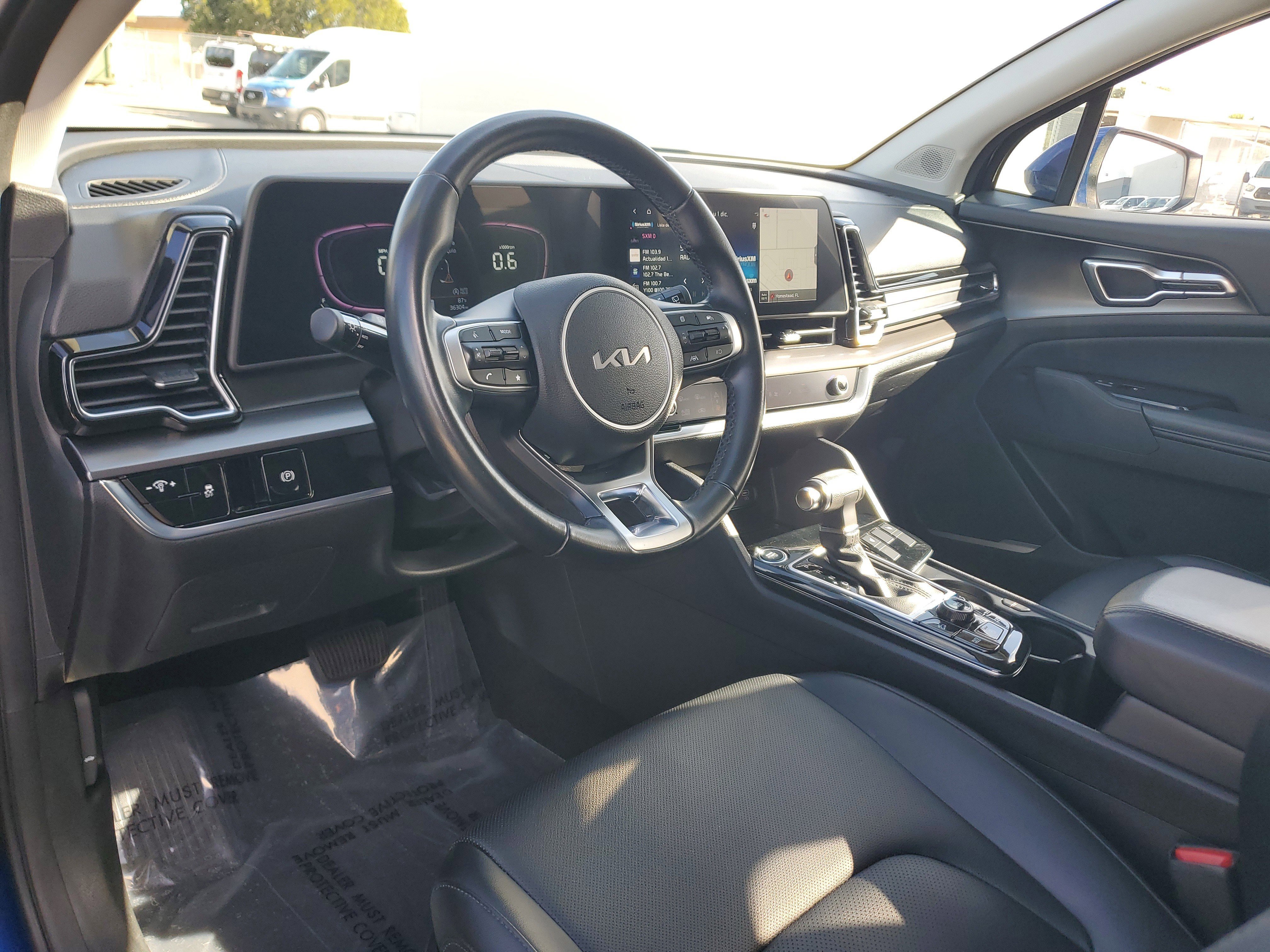 Used 2023 Kia Sportage EX image 9