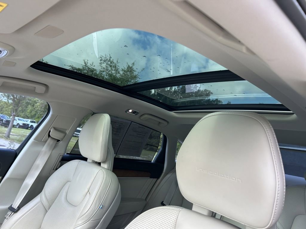 Used 2018 Volvo S90 T6 Inscription w/ Convenience Package image 21