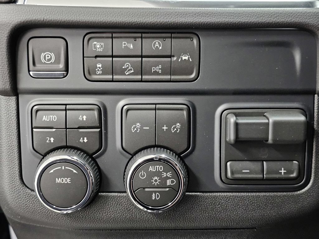 New 2026 Chevrolet Tahoe High Country w/ Sun And Tow Package AWD/4WD image 41