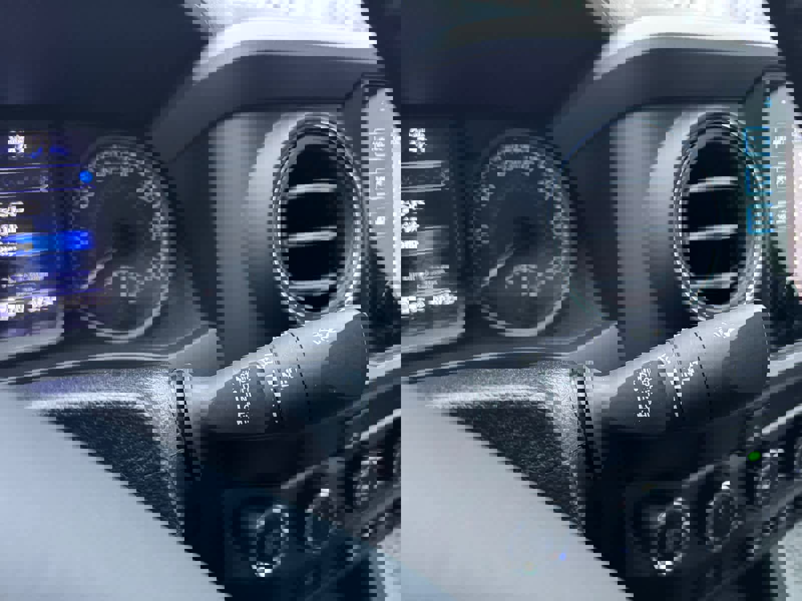 Used 2019 Toyota Tacoma TRD Sport image 16