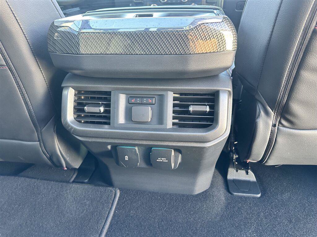 Used 2025 Ford F150 Lariat w/ Equipment Group 502A High AWD/4WD image 19