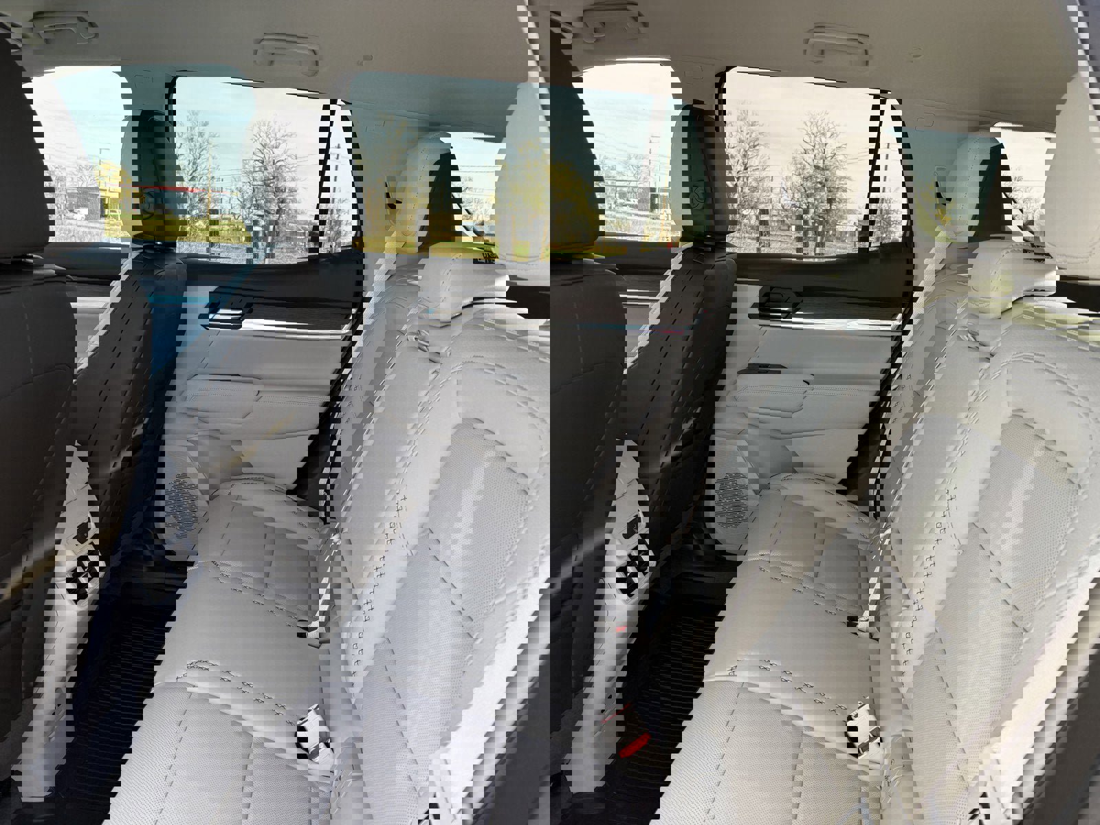 New 2026 GMC Terrain Denali w/ LPO, Floor Liner Package image 14