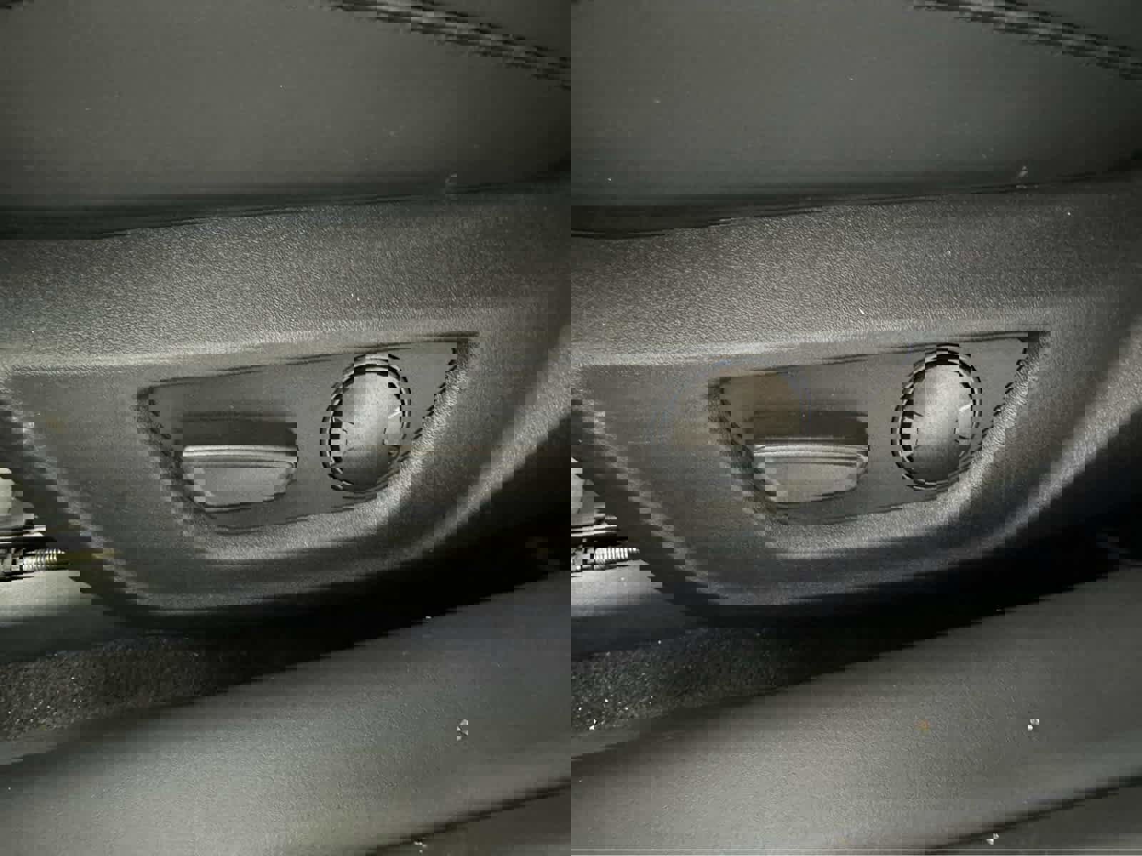 Used 2025 Ford Mustang Premium image 16