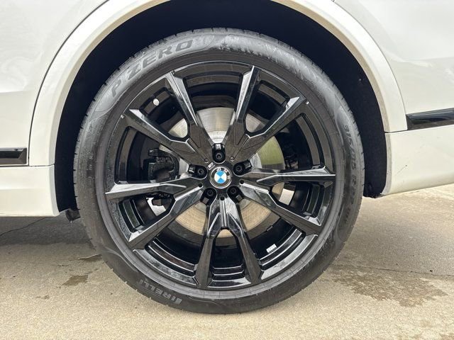 Certified 2026 BMW X7 M60i AWD/4WD image 30