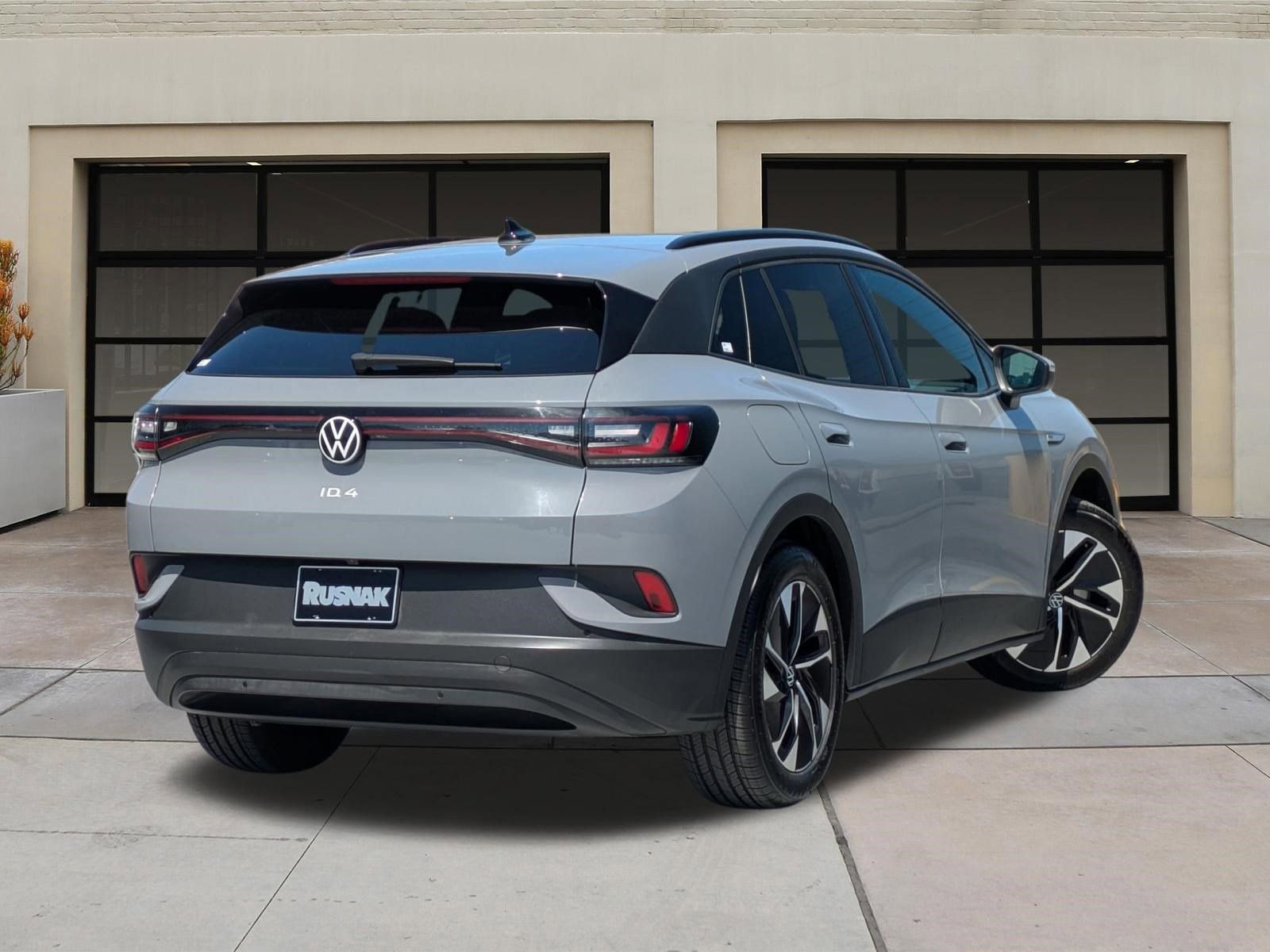 Used 2022 Volkswagen ID.4 Pro RWD image 4