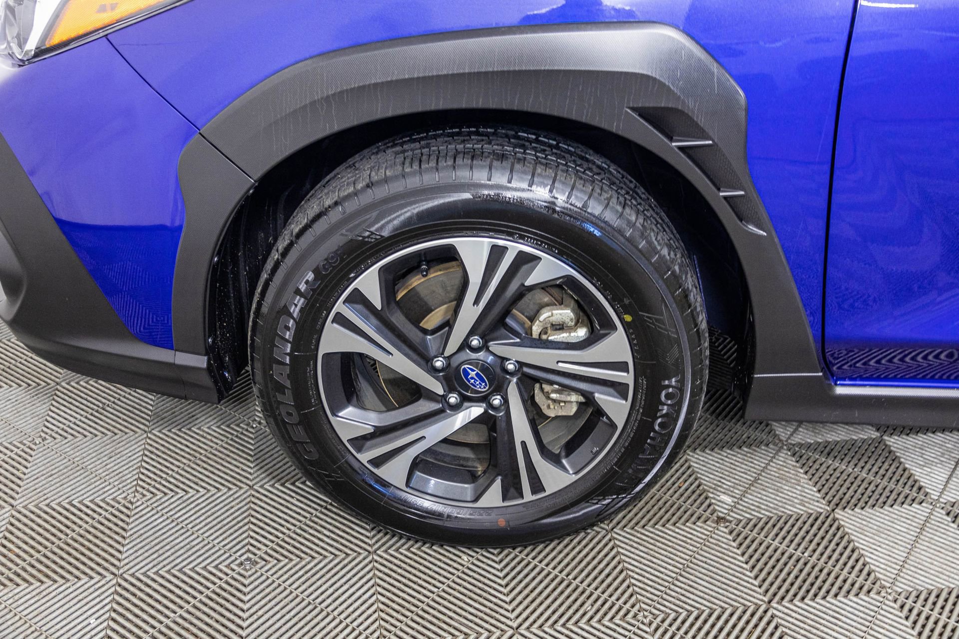 Used 2024 Subaru Crosstrek 2.0i Premium w/ Crosstrek Mirror Package image 43