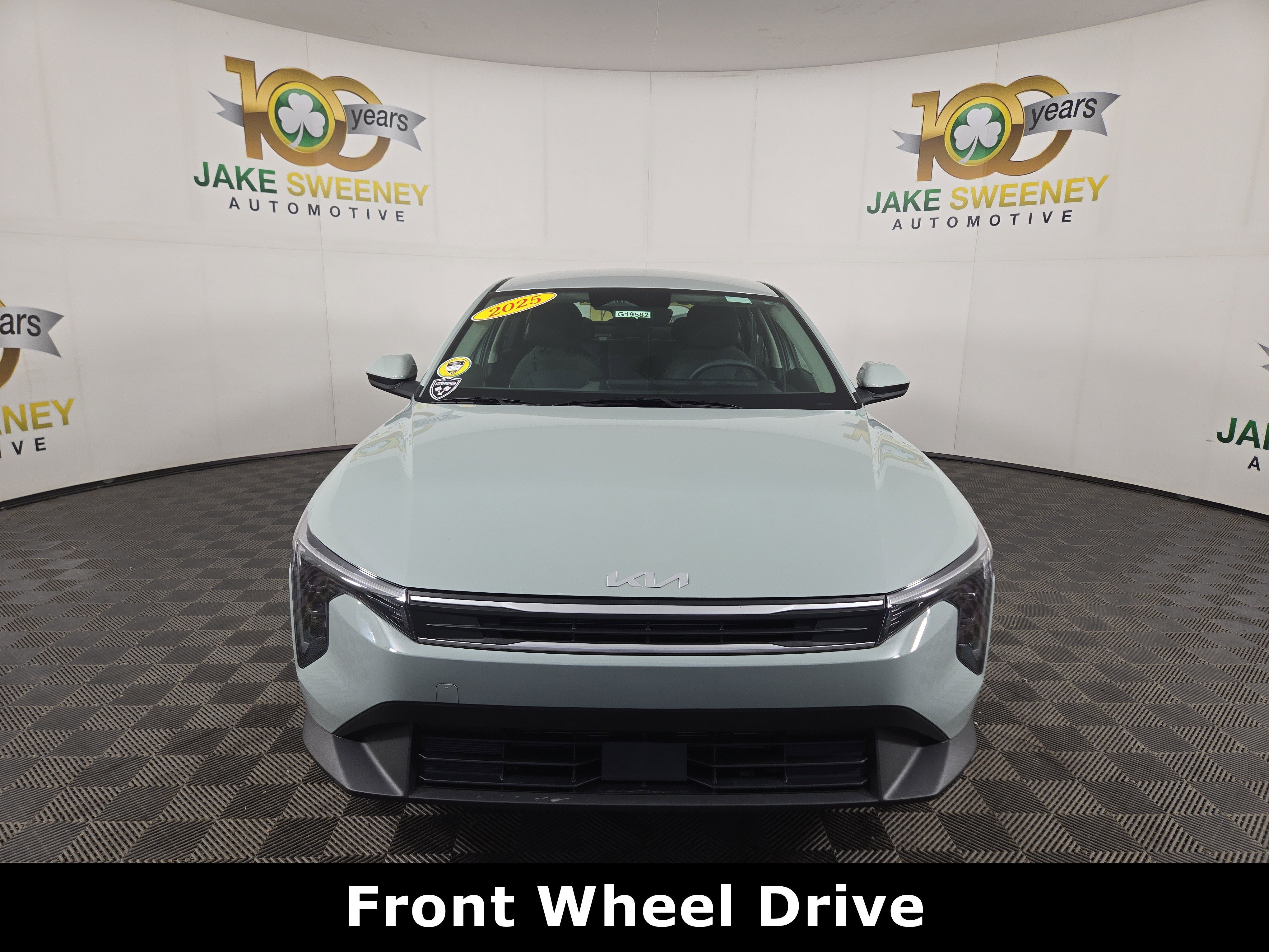 Used 2025 Kia K4 LXS image 2