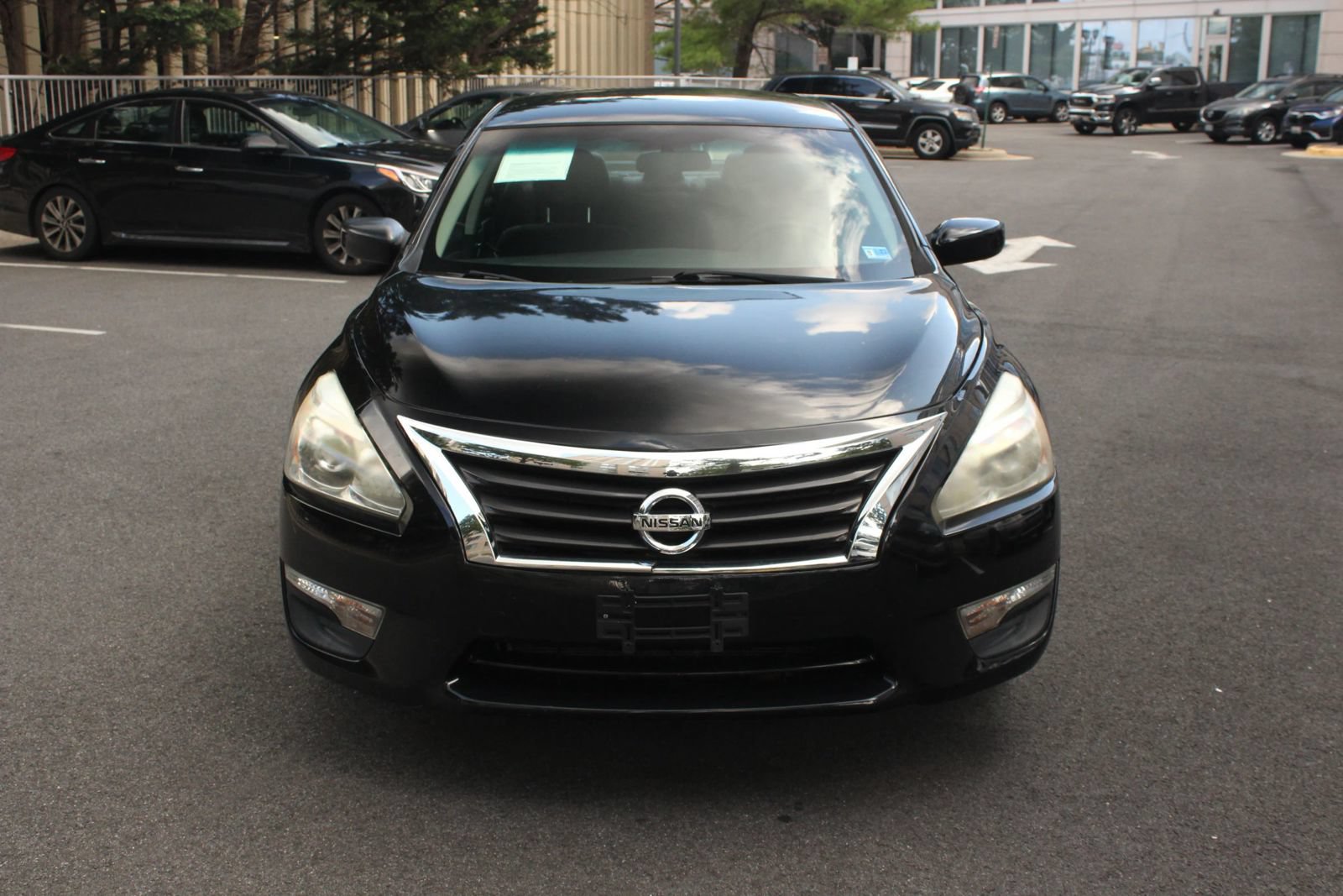 Used 2015 Nissan Altima 2.5 S w/ Power Driver Seat Package FWD image 3