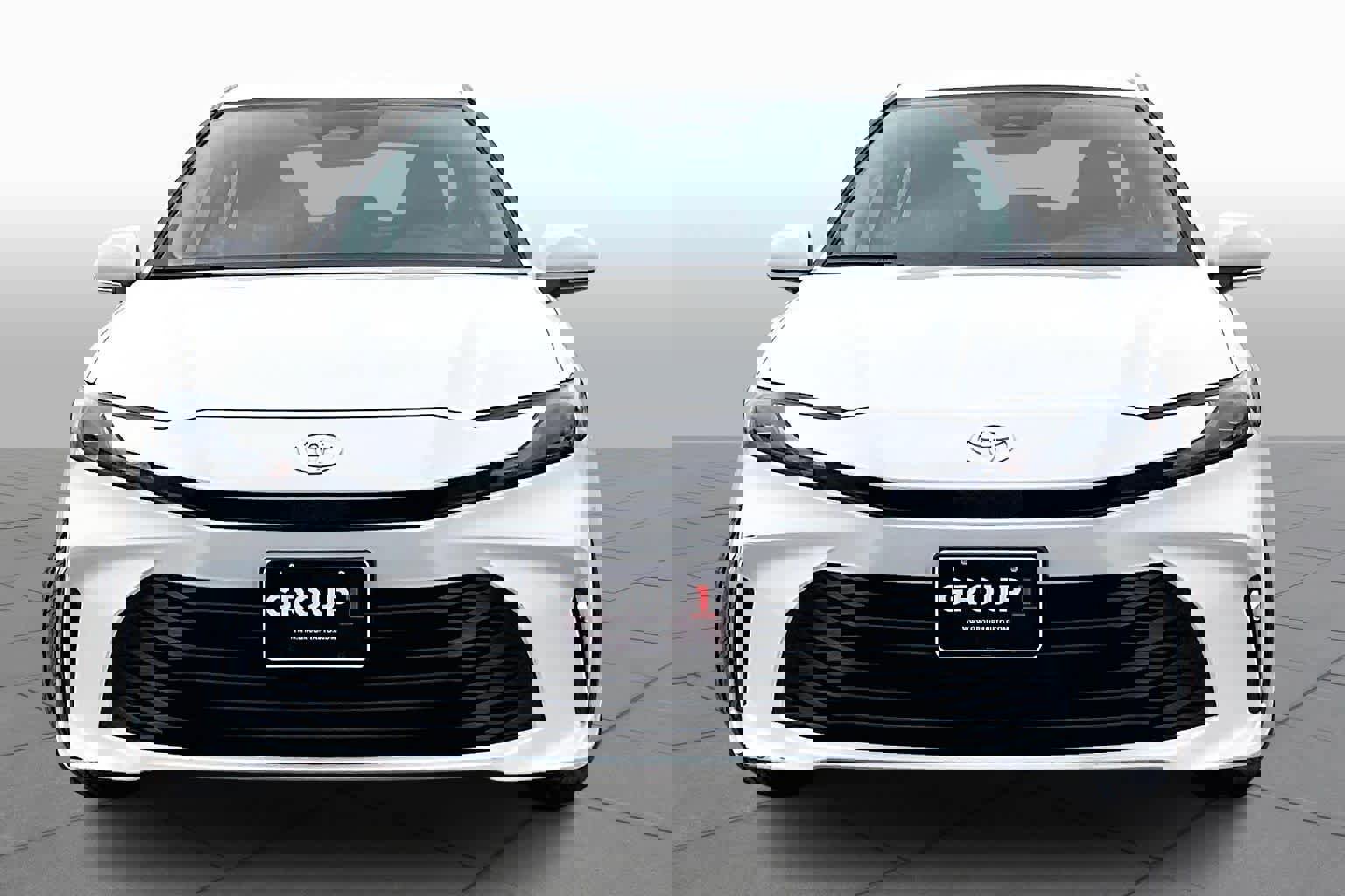 Used 2025 Toyota Camry LE w/ Convenience Package image 4