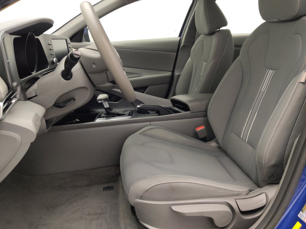 Used 2022 Hyundai Elantra SEL FWD image 17