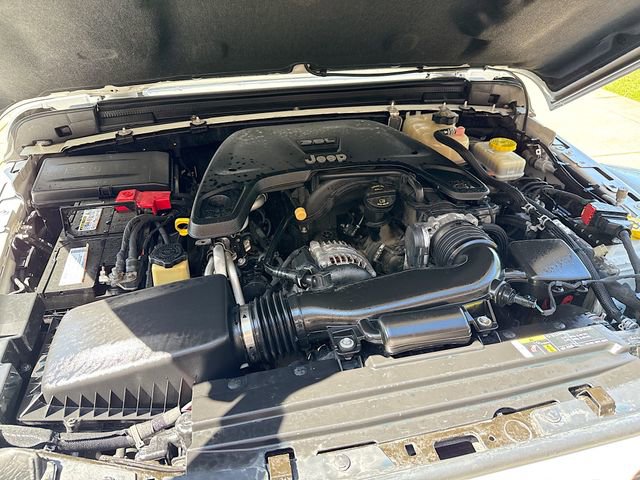 Used 2018 Jeep Wrangler Unlimited Rubicon image 30