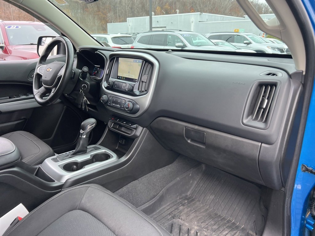 Used 2022 Chevrolet Colorado LT w/ Chrome Appearance Package image 27