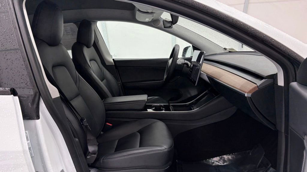 Used 2021 Tesla Model Y 2WD image 22