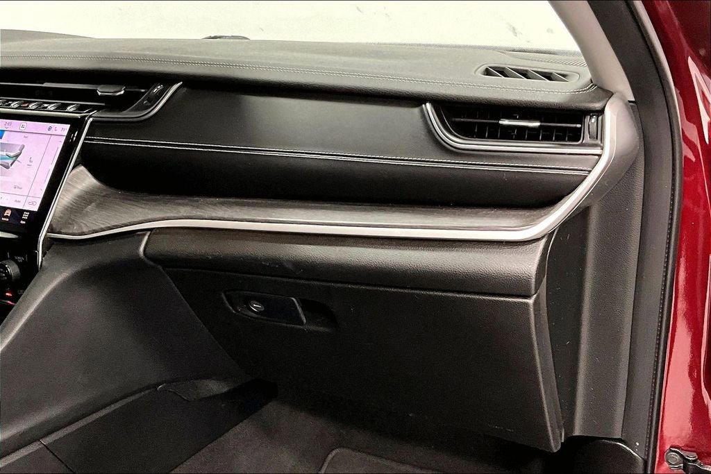 Used 2021 Jeep Grand Cherokee L Limited image 19