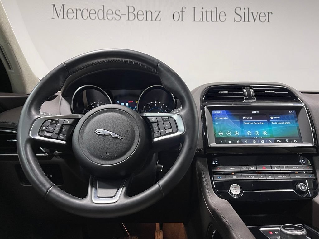 Used 2020 Jaguar F-PACE Prestige AWD/4WD image 31