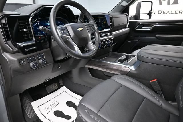 Certified 2025 Chevrolet Silverado 2500 LTZ w/ LTZ Convenience Package AWD/4WD image 19