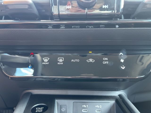 New 2025 Nissan Kicks SR image 22