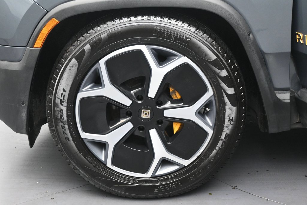 Used 2023 Rivian R1S Adventure Quad AWD/4WD image 35